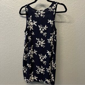 Aeropostale Navy Blue White Embroidered Floral Dress Keyhole Back Tie Size M